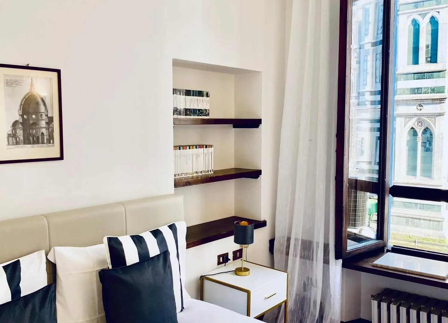 La Mandorla Apartments In Piazza Del Duomo Florenz